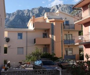 Apartments and rooms with parking space Makarska - 6834 Makarska Croatia