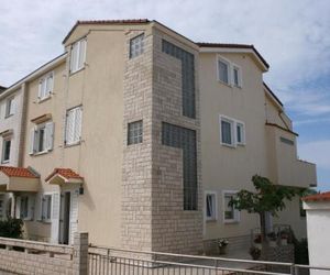 Apartments by the sea Mandre (Pag) - 6537 Kolan Croatia
