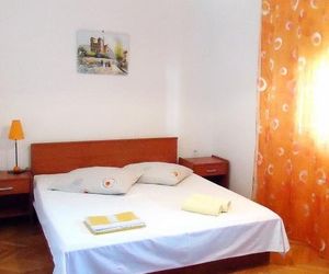 Apartments and rooms by the sea Sumpetar (Omis) - 2099 Jesenice Croatia