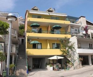 Apartments by the sea Zivogosce - Blato (Makarska) - 6679 Igrane Croatia