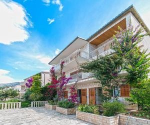 Apartments and rooms by the sea Brela (Makarska) - 2752 Brela Croatia