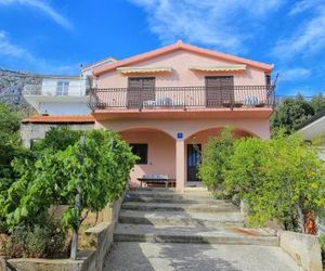 Apartments with a parking space Stanici (Omis) - 1027 Omis Croatia