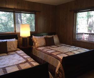 Papa Bear Cabin - 3BR/3BA Home North Wawona United States