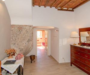 Casa Anfiteatro Lucca Italy