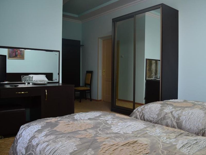 Hotel Photo 9