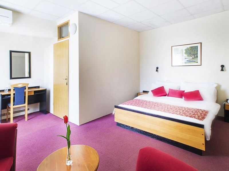 Hotel Photo 1
