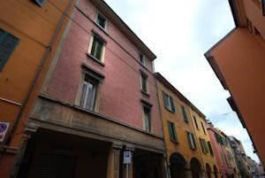 SAN PIETRO A HALLDIS APARTMENT Bologna Italy