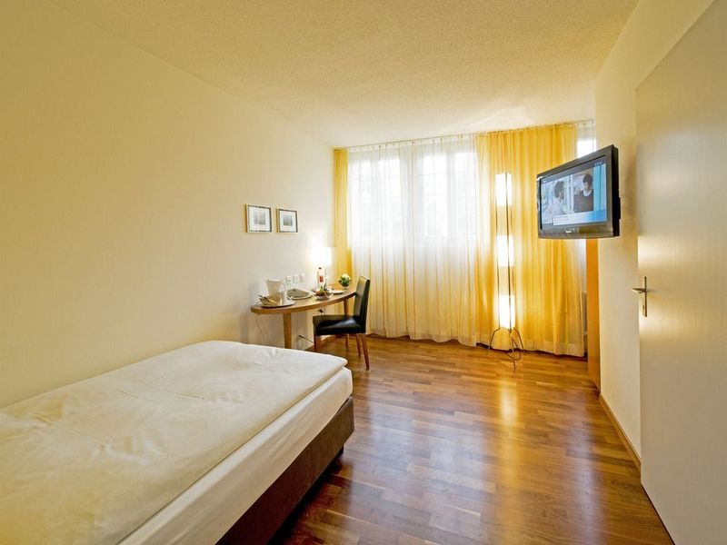 Hotel Photo 10
