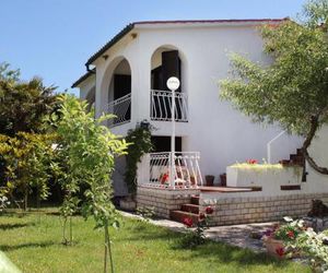 Apartments with a parking space Baska (Krk) - 5430 Baska Croatia