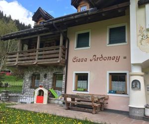 Ciasa Ardoney Campitello di Fassa Italy