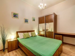 Top-Top Apartment Vosstaniya 24.