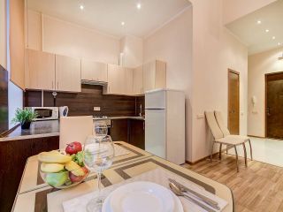 Top-Top Apartment Vosstaniya 24.