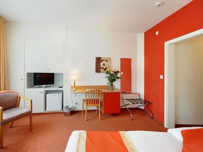 Hotel Photo 5
