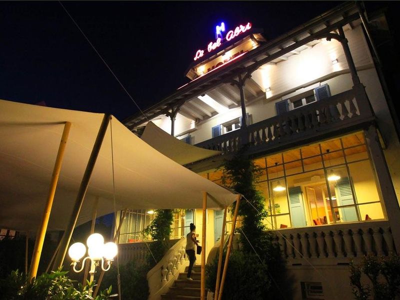 Hotel Photo 9