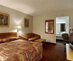 Howard Johnson Inn & Suites Columbus Columbus United States