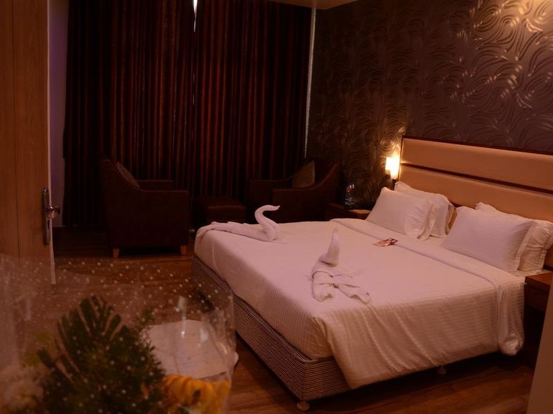 Hotel Photo 12