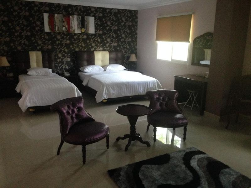 Hotel Photo 8