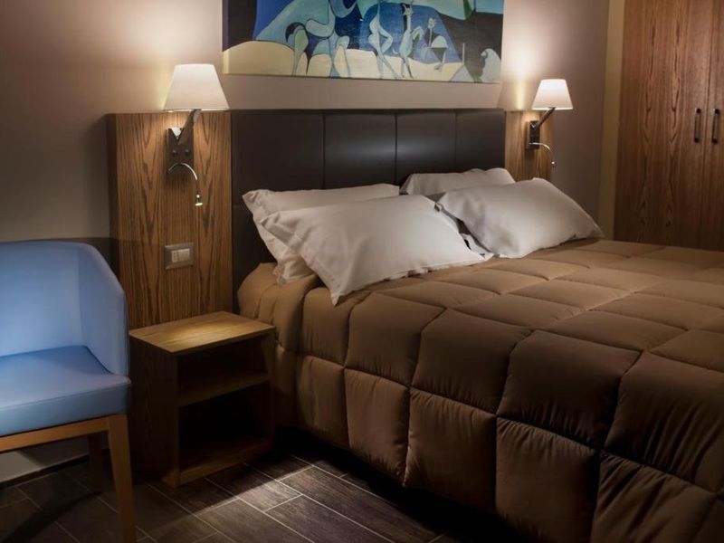 Hotel Photo 9
