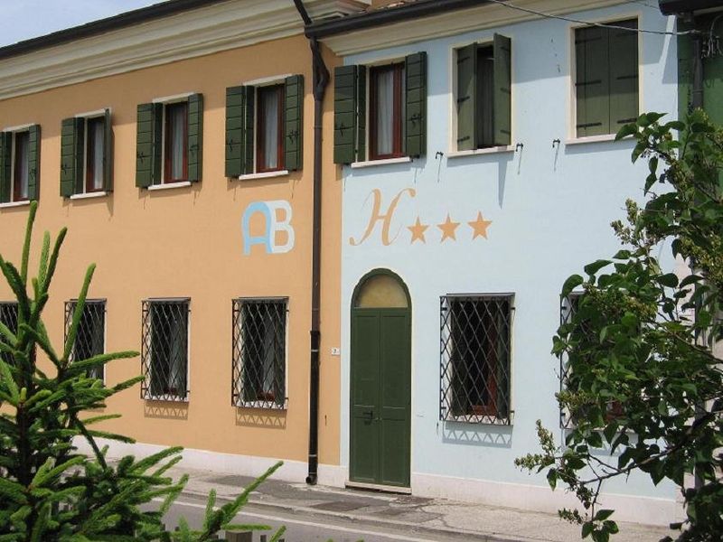 Hotel Photo 13