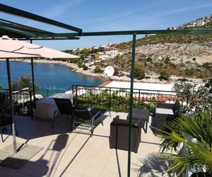 Apartments Roko with sea view 1273 Primosten Croatia