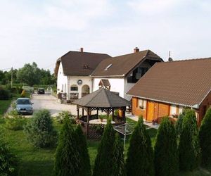 Hajnalka apartmanház Kehidakustany Hungary