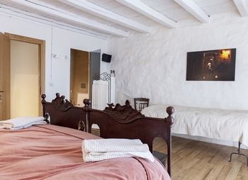 Hotel 2 Image 2