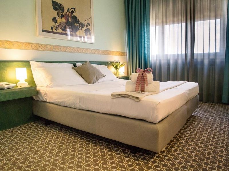Hotel Photo 3