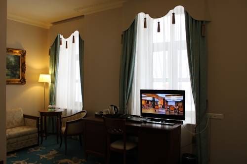 Hotel Photo 9