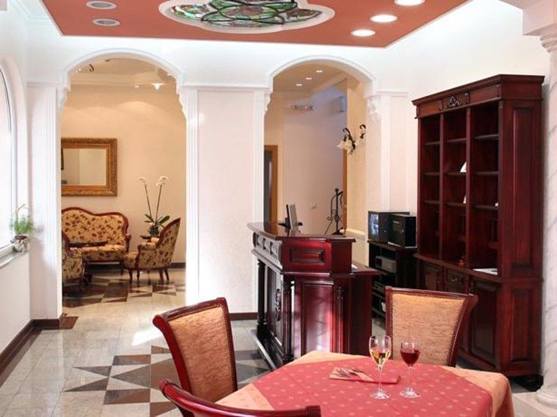 Hotel Photo 12