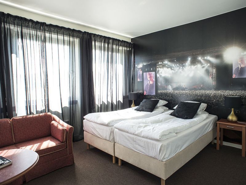 Hotel Photo 1