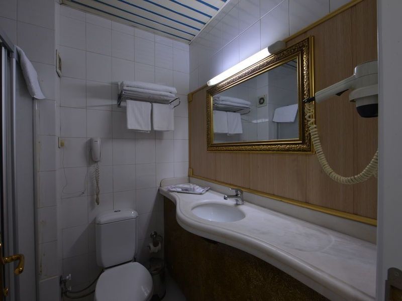 Hotel Photo 8