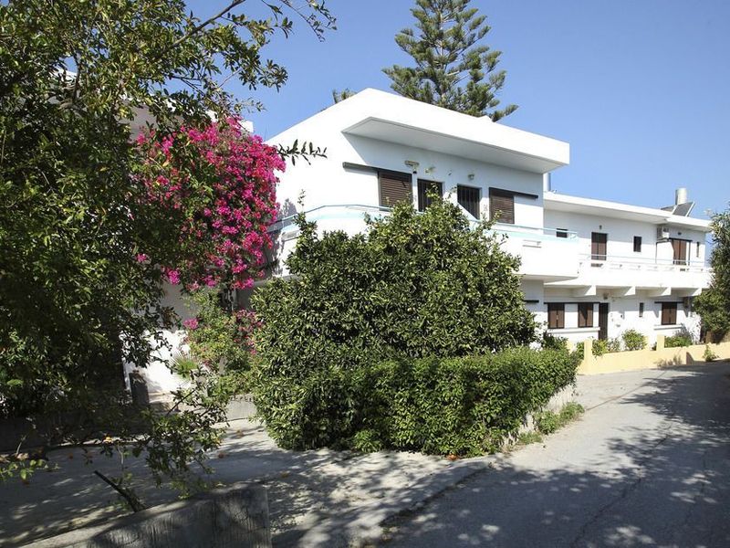 Hotel Photo 1