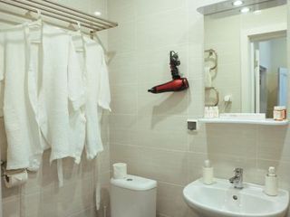 Отель Geleon