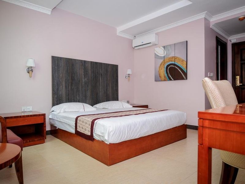 Hotel Photo 7