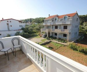 Apartments and rooms by the sea Tkon (Pasman) - 336 Tkon Croatia