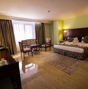 NearBy Hotel