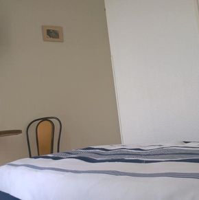 NearBy Hotel