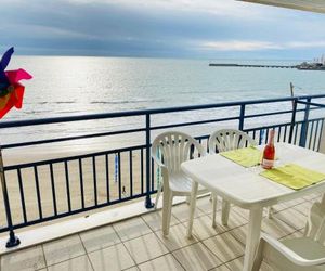 Apartment Promenade Clemenceau Vue Mer 2 Les Sables-dOlonne France