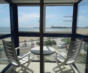 Apartment Rue Guynemer Avec Loggia Face Mer Les Sables-dOlonne France