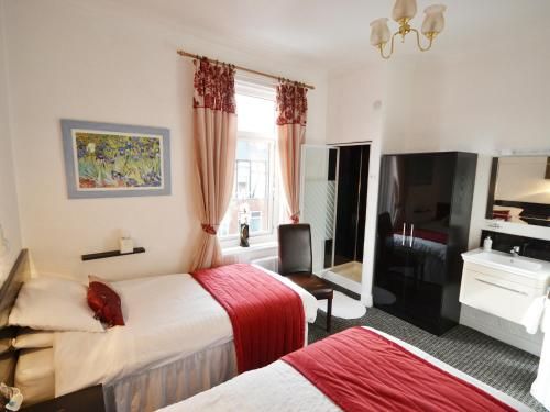 Hotel Photo 6
