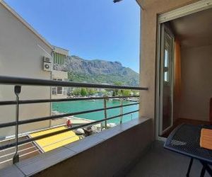 Apartment Jen Omis Croatia
