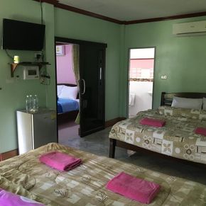 NearBy Hotel