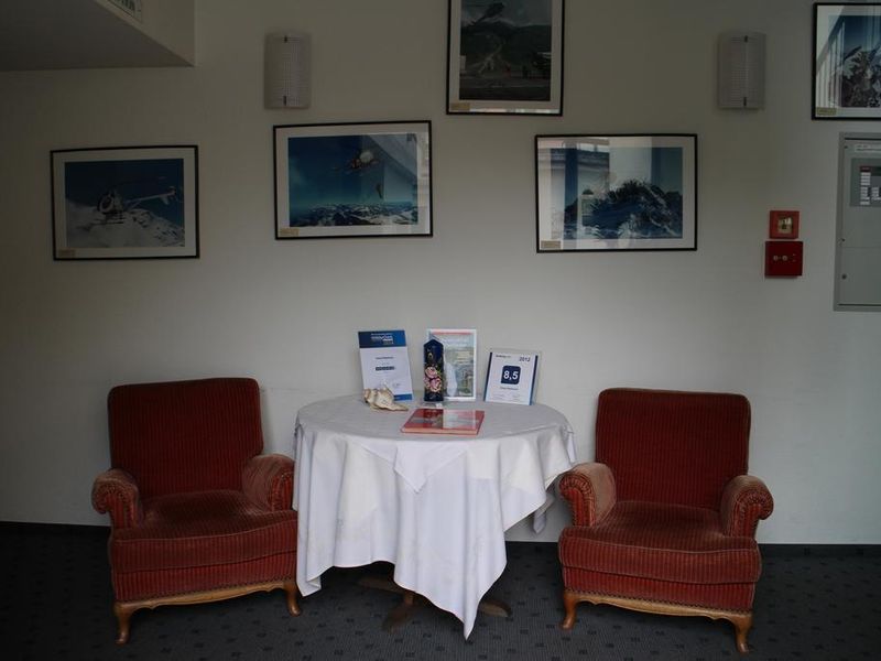 Hotel Photo 12