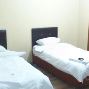 NearBy Hotel