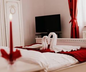 Górski Pałacyk oraz Gościniec Szarotka Kompleks obiektów Koscielisko Poland