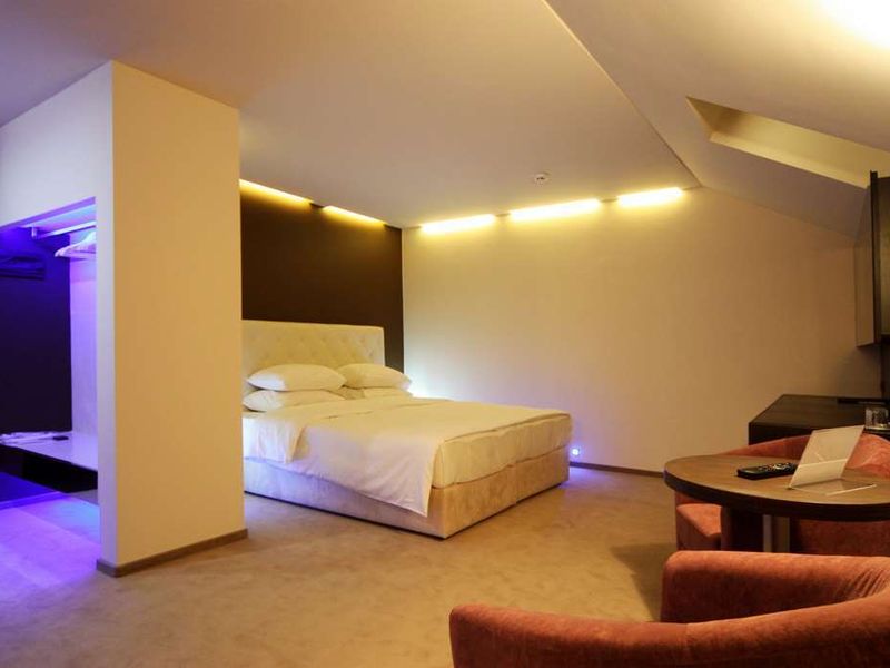 Hotel Photo 5