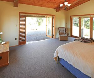 Villa Rangihoua Waiheke Island New Zealand