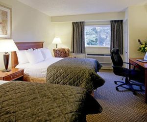 Comfort Inn & Suites Thousand Islands Harbour District Gananoque Canada