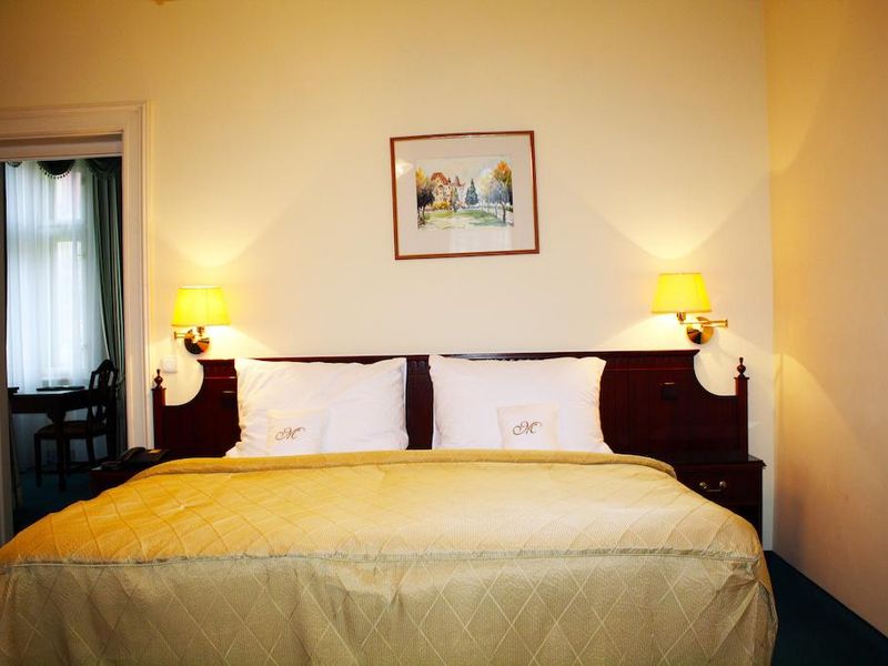 Hotel Photo 1