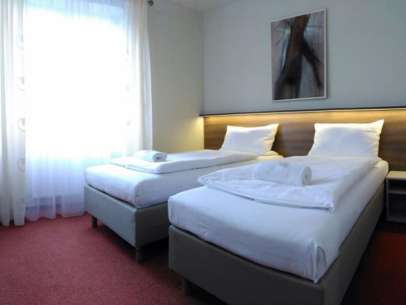 Hotel Photo 1